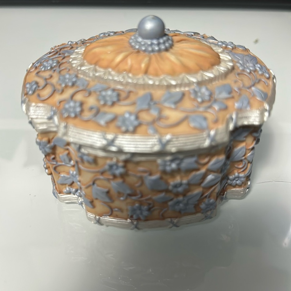 Jewelry box - Reserved for dfkp